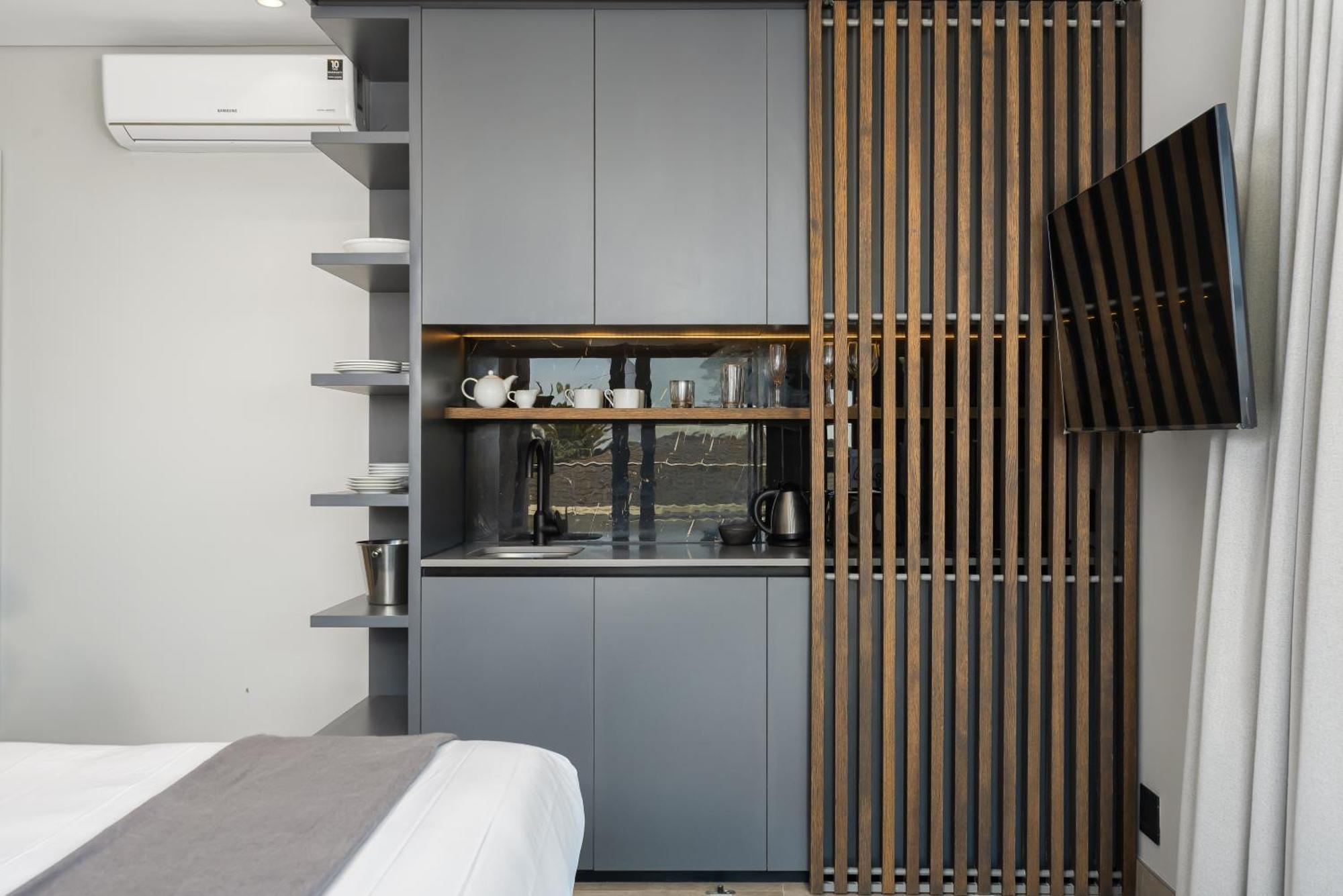 One Calais Luxury Apartamento
